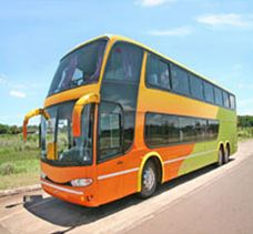 Autocares Silva Bus naranja en carretara